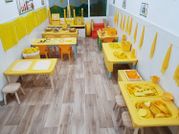 Escola Infantil Apolo 10 papeles amarillos