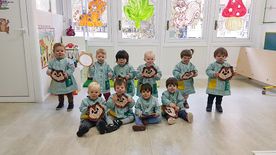 Escola Infantil Apolo 10 niños con máscaras